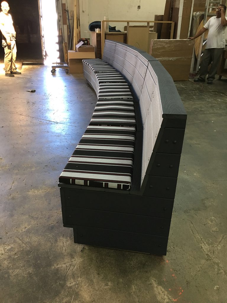 Custom Outdoor Seating – American Grill, PA